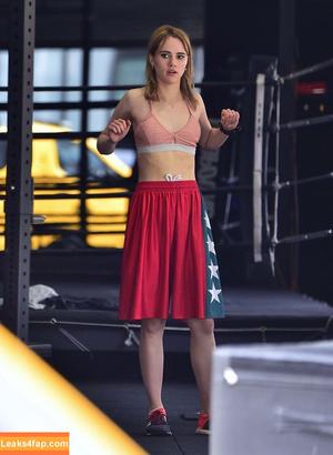 Suki Waterhouse фото #0105