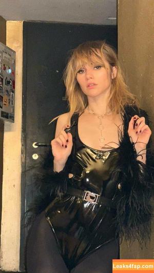 Suki Waterhouse фото #0130