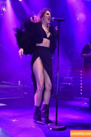 Suki Waterhouse photo #0522