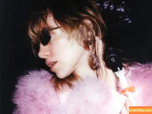 Suki Waterhouse photo #0589