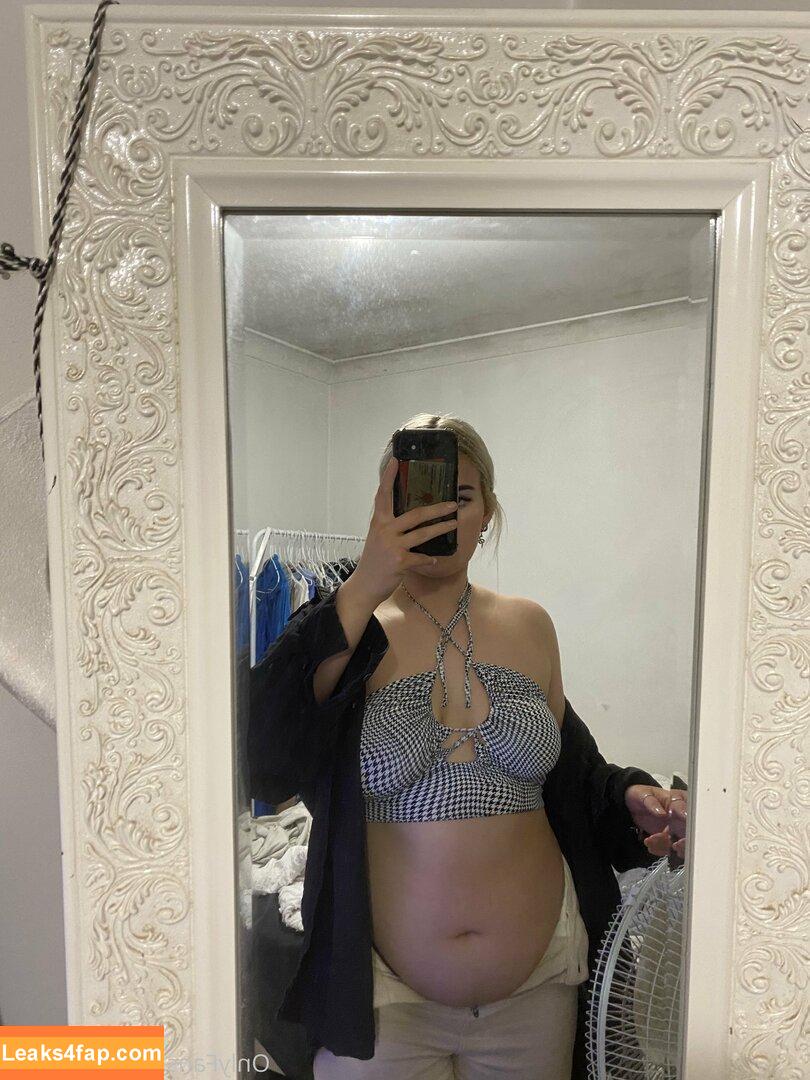 sumbelly /  leaked photo photo #0004