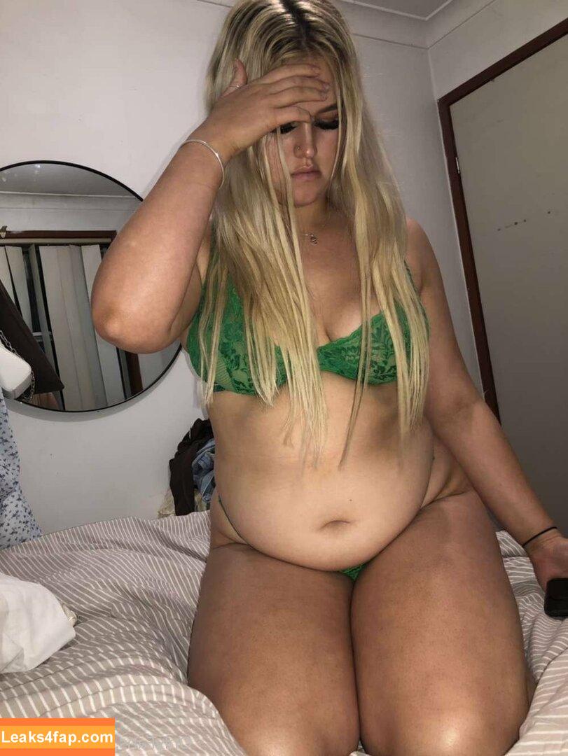 sumbelly /  leaked photo photo #0148