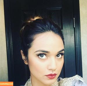 Summer Bishil photo #0045