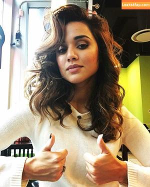 Summer Bishil photo #0060