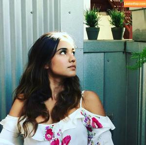 Summer Bishil photo #0079