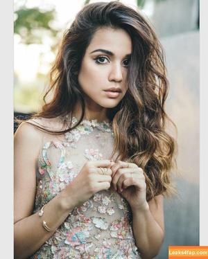 Summer Bishil photo #0111