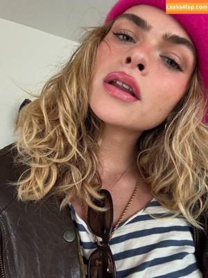 Summer Mckeen photo #0001