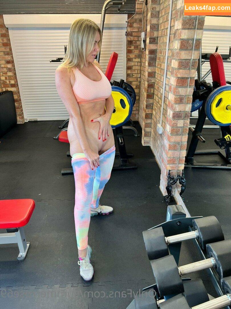 summerrose69 /  leaked photo photo #0021