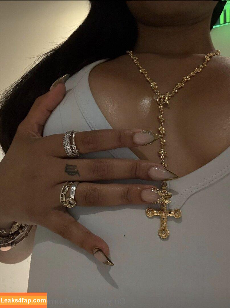 Summyahmarie / Summyah Marie / legendary.myahh leaked photo photo #0002