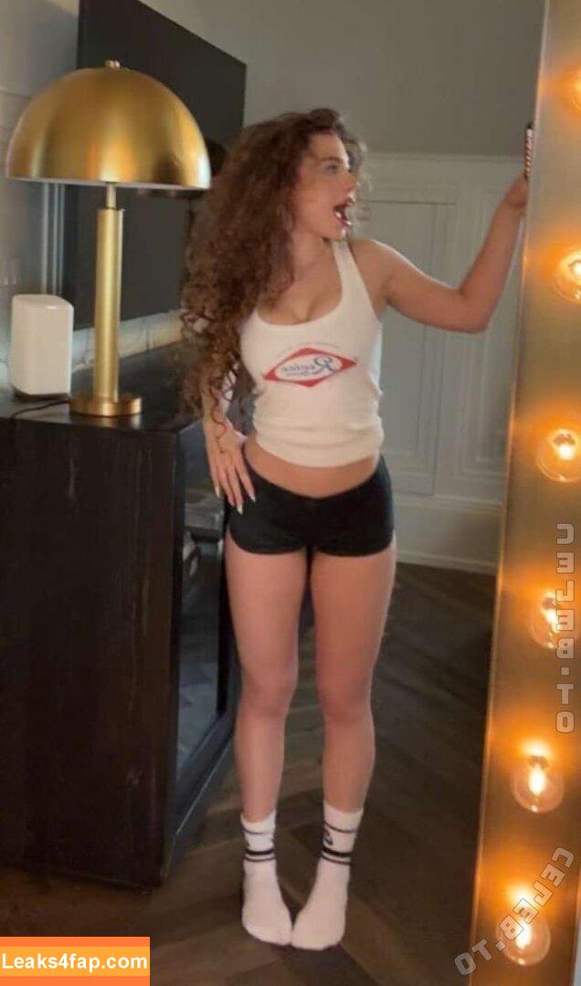 Sunday Kalogeras / sundaykalogeras leaked photo photo #0066