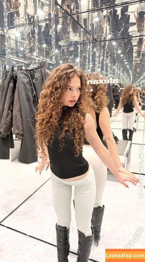 Sunday Kalogeras фото #0052