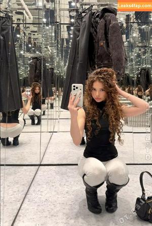 Sunday Kalogeras фото #0056