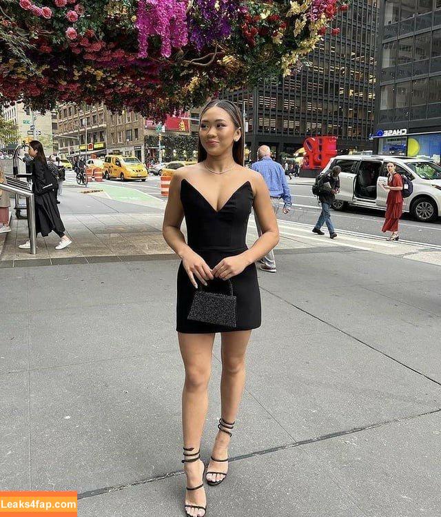 Suni Lee / sunisalee / u144353206 leaked photo photo #0040