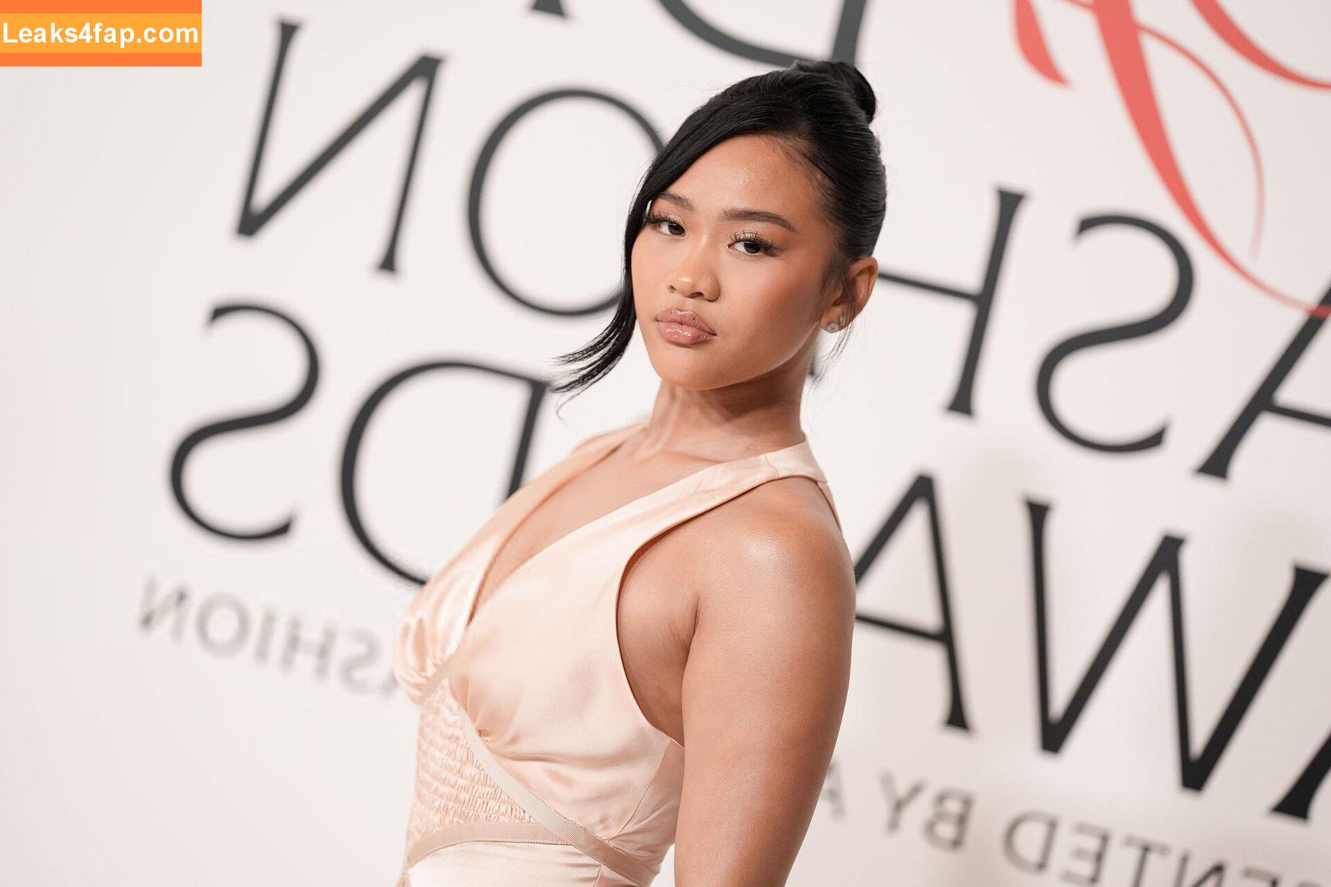 Suni Lee / sunisalee / u144353206 leaked photo photo #0465