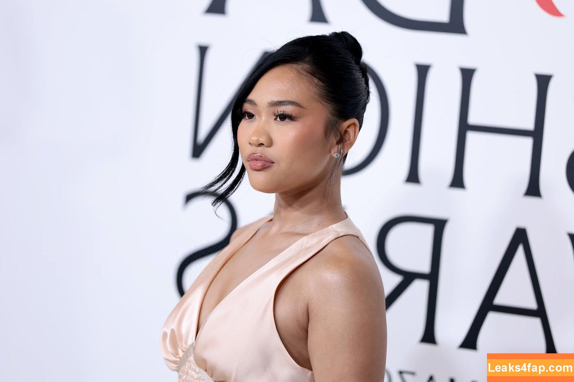 Suni Lee / sunisalee / u144353206 leaked photo photo #0467