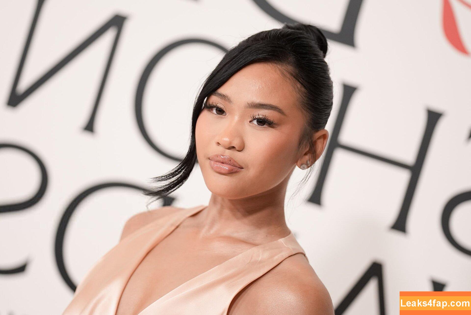 Suni Lee / sunisalee / u144353206 leaked photo photo #0470