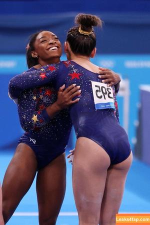 Suni Lee photo #0021