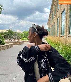 Suni Lee photo #0047