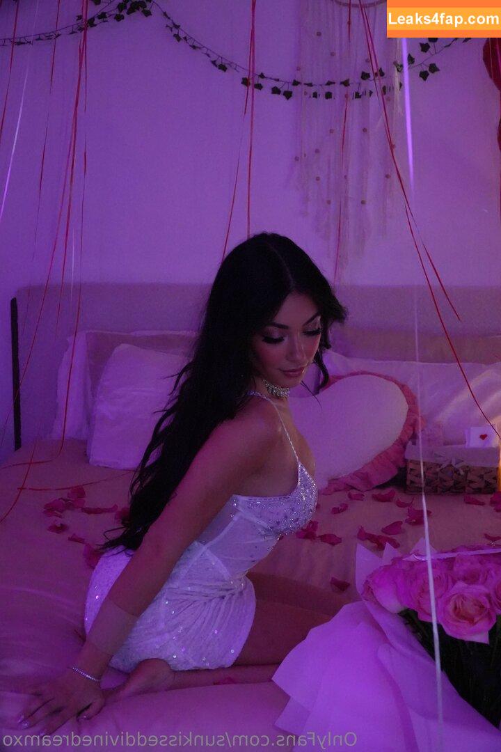 sunkisseddivinedreamxo / sunkisseddivinedream leaked photo photo #0006