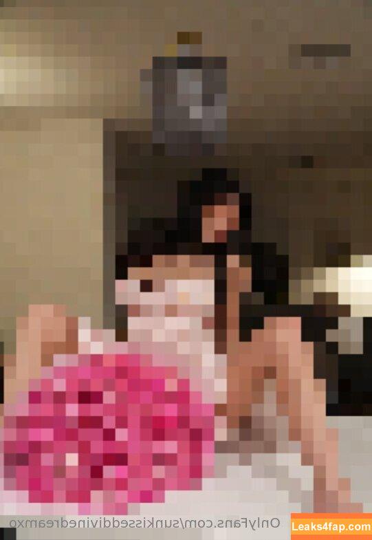 sunkisseddivinedreamxo / sunkisseddivinedream leaked photo photo #0013