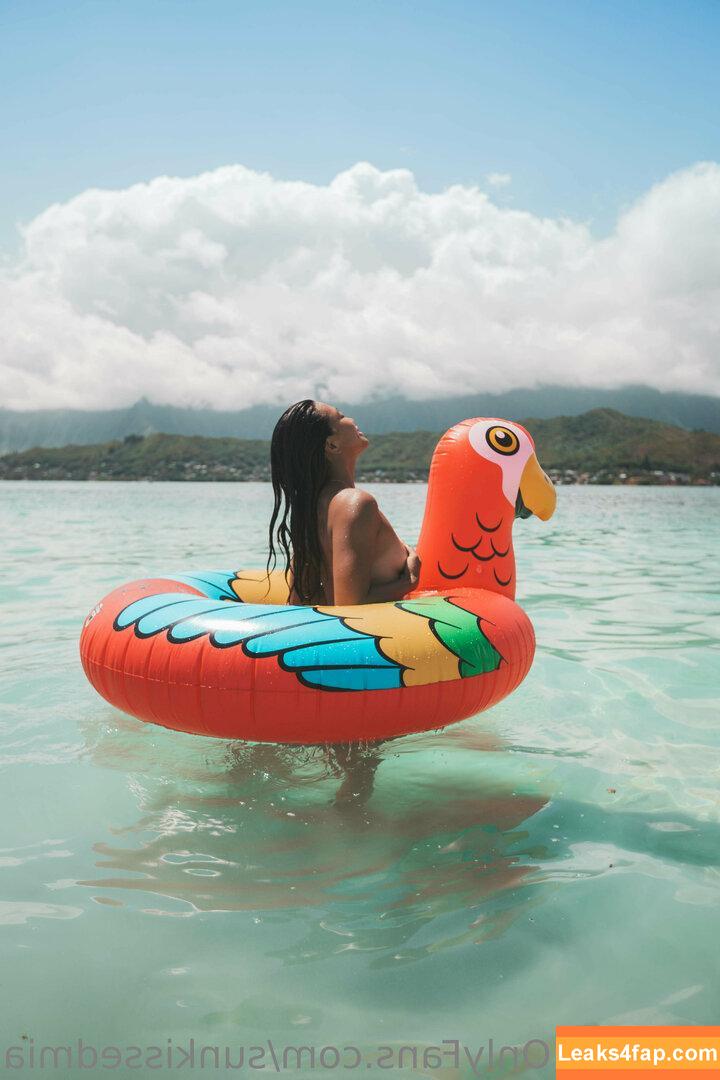 SunKissedMia / sunkissed.mia слитое фото фото #0043