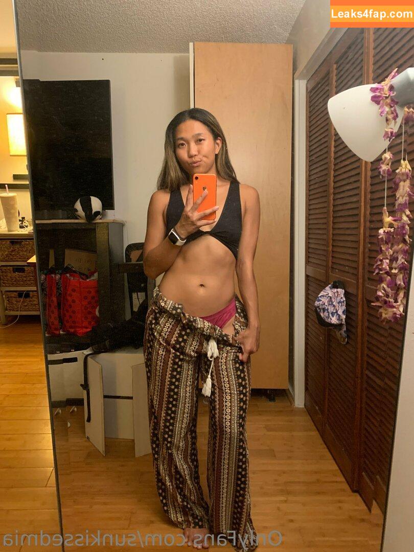 SunKissedMia / sunkissed.mia leaked photo photo #0095
