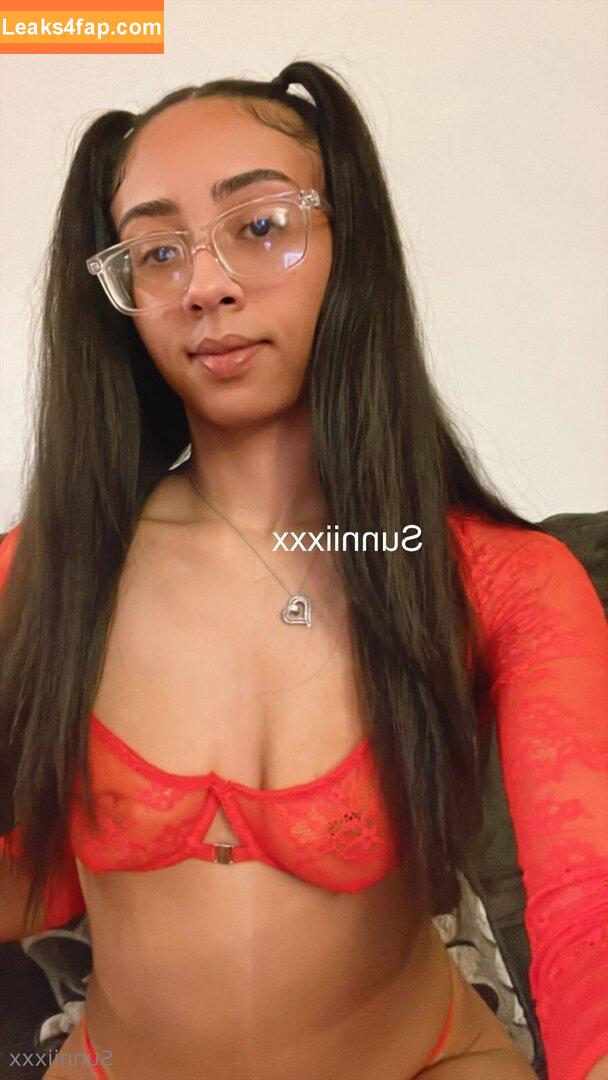 sunniifree / sunnii_210 leaked photo photo #0064