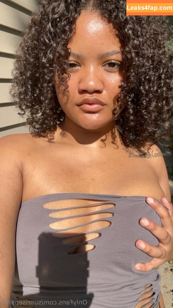 sunrisepart2 /  leaked photo photo #0018