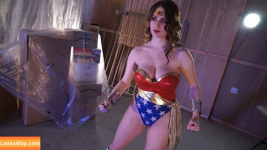 Superheroine / superheroineforum leaked photo photo #0001