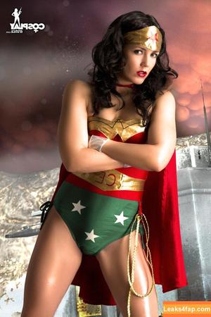Superheroine фото #0017