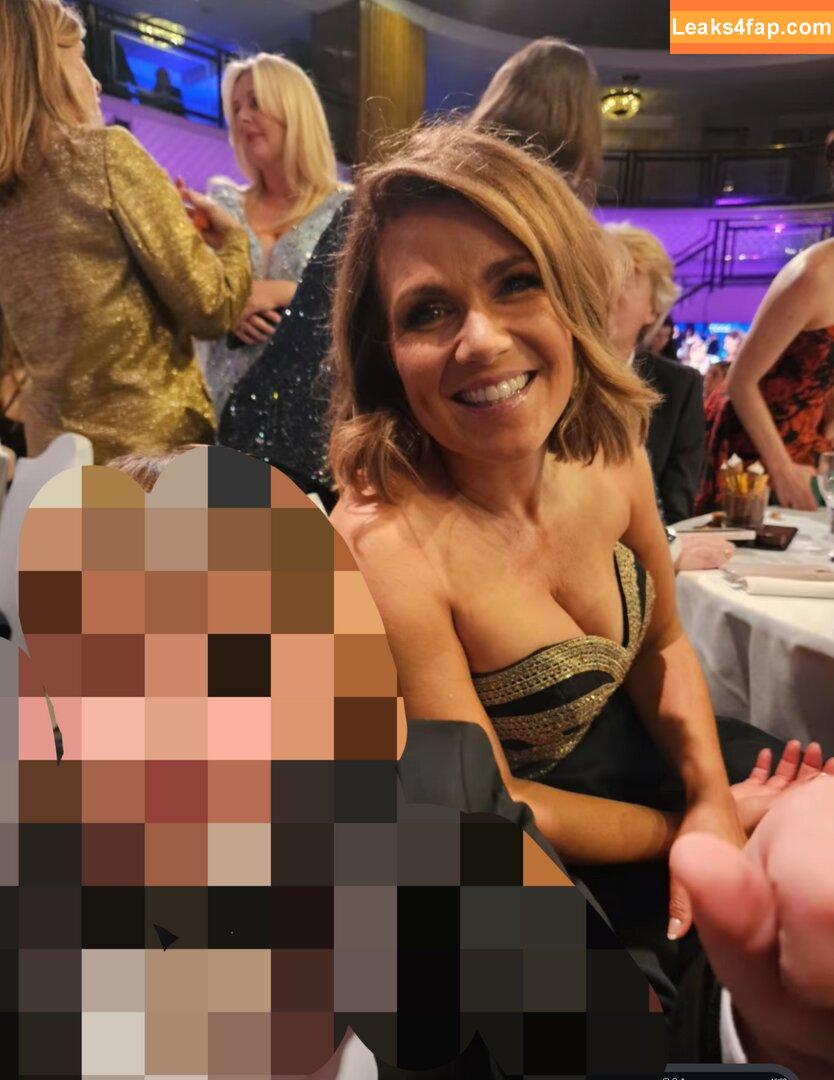 Susanna Reid / susannareid100 leaked photo photo #0229