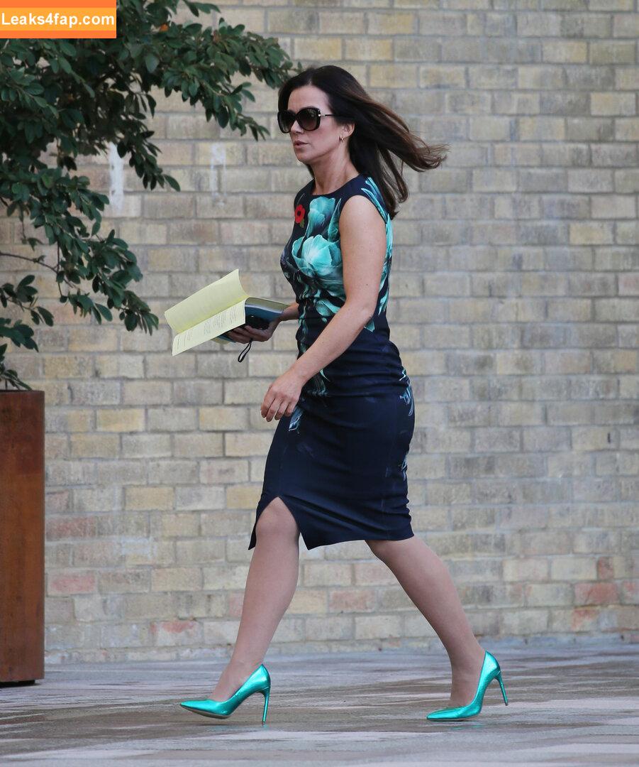 Susanna Reid / susannareid100 leaked photo photo #0393