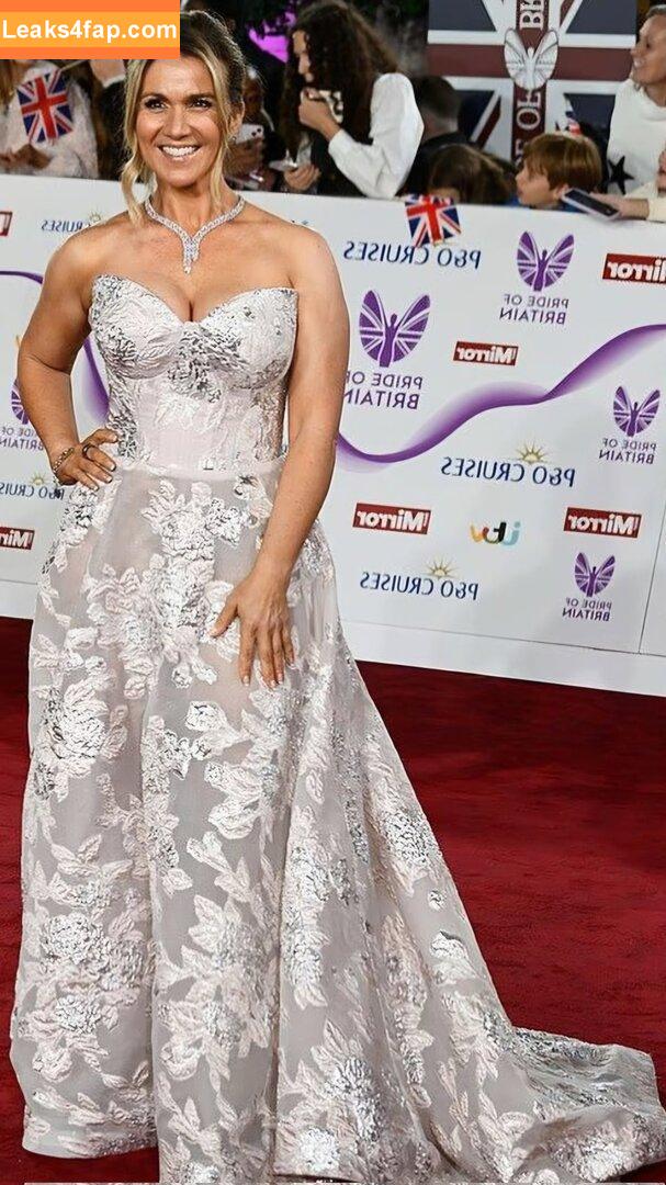 Susanna Reid / susannareid100 leaked photo photo #0412