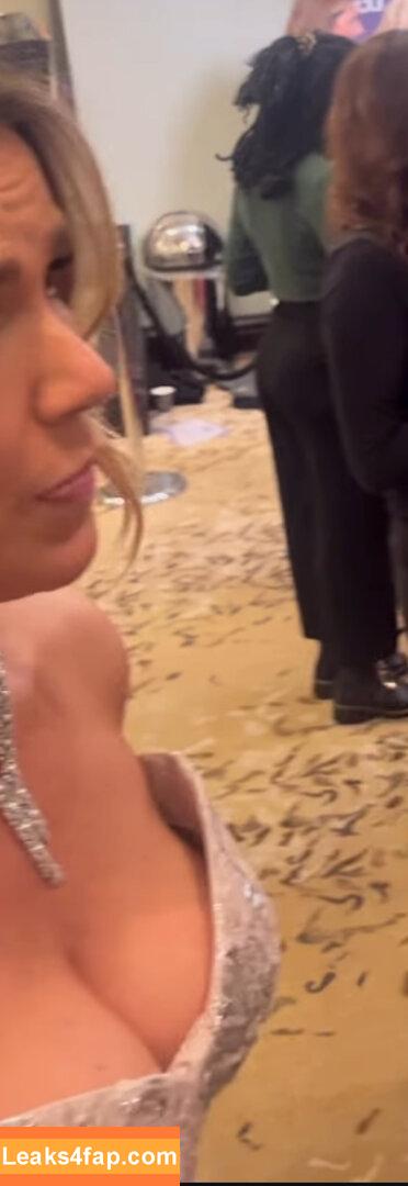 Susanna Reid / susannareid100 leaked photo photo #0419