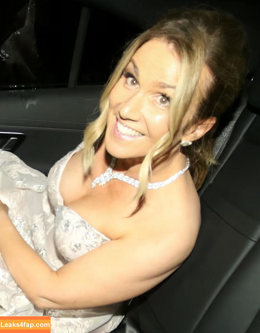 Susanna Reid / susannareid100 leaked photo photo #0430