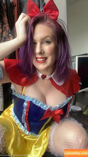 suziesuze photo #0141