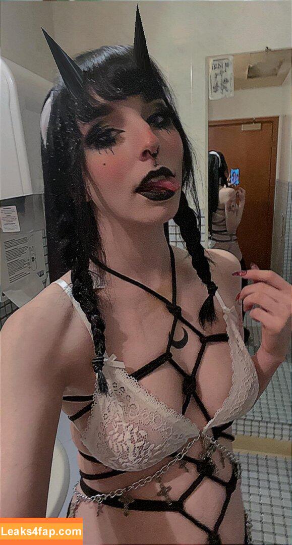 svxxvbvs / Eclipse svxxvbvs / Lily / lilith_tv / sourbxtch / zvxxvbvz leaked photo photo #0054