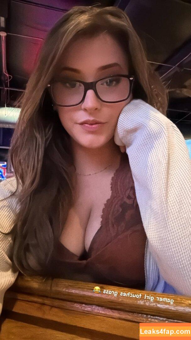 SweeetTails / https: / sweeette leaked photo photo #0100