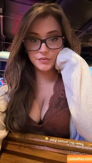 SweeetTails photo #0100