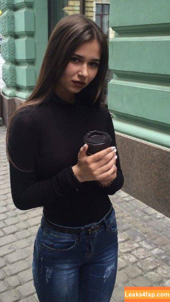 Sweet Kayley / Gloria Roshka / gloriaroshka / sweet_kayley leaked photo photo #0084