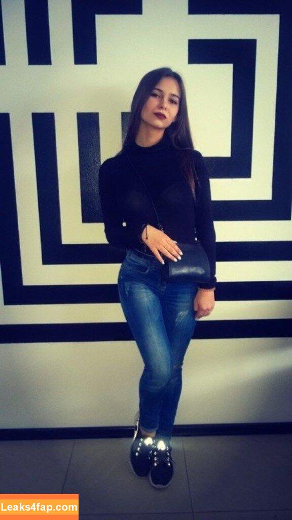 Sweet Kayley / Gloria Roshka / gloriaroshka / sweet_kayley leaked photo photo #0088