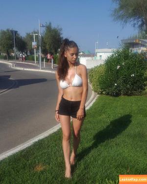 Sweet Kayley photo #0080