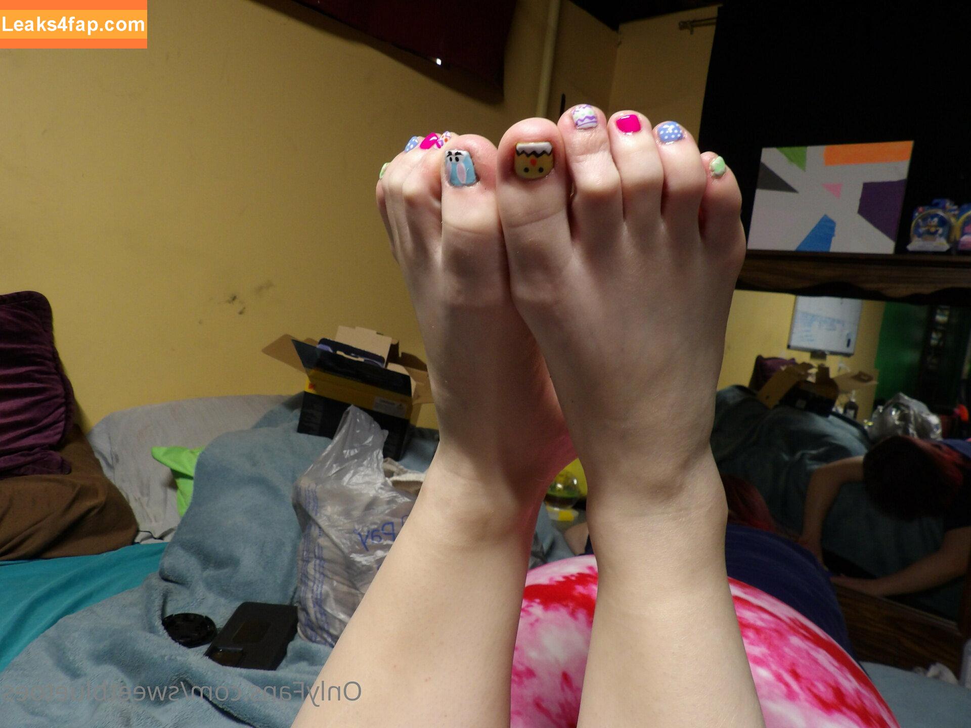 sweetbluetoes /  leaked photo photo #0033