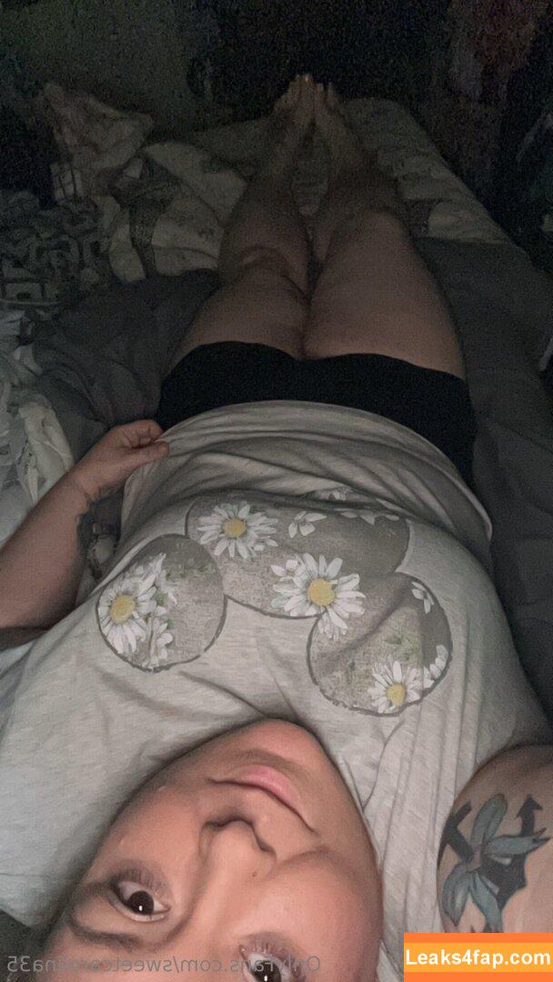 sweetcarolina35 /  leaked photo photo #0005
