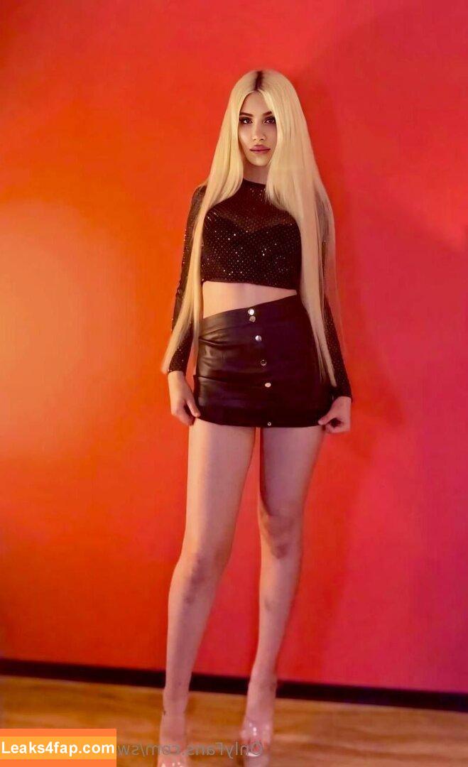 sweetcarolinats / sweetcarolina_ leaked photo photo #0030