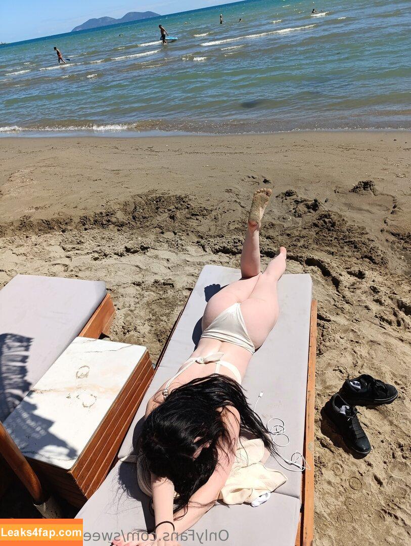 sweetieplum_xx /  leaked photo photo #0001