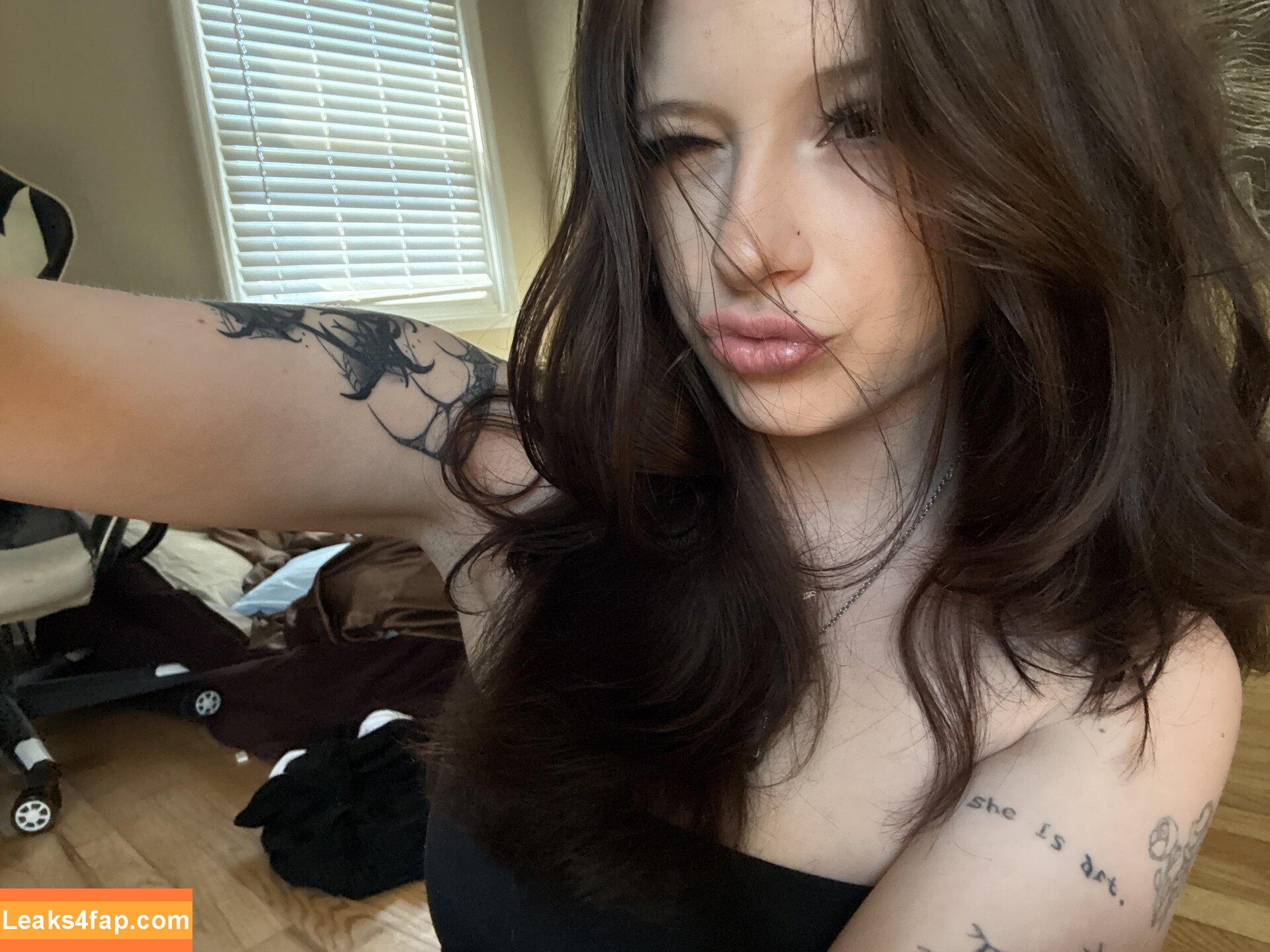 Sweetlypearll / Charis McSherry / _sweetlypearl_ leaked photo photo #0002