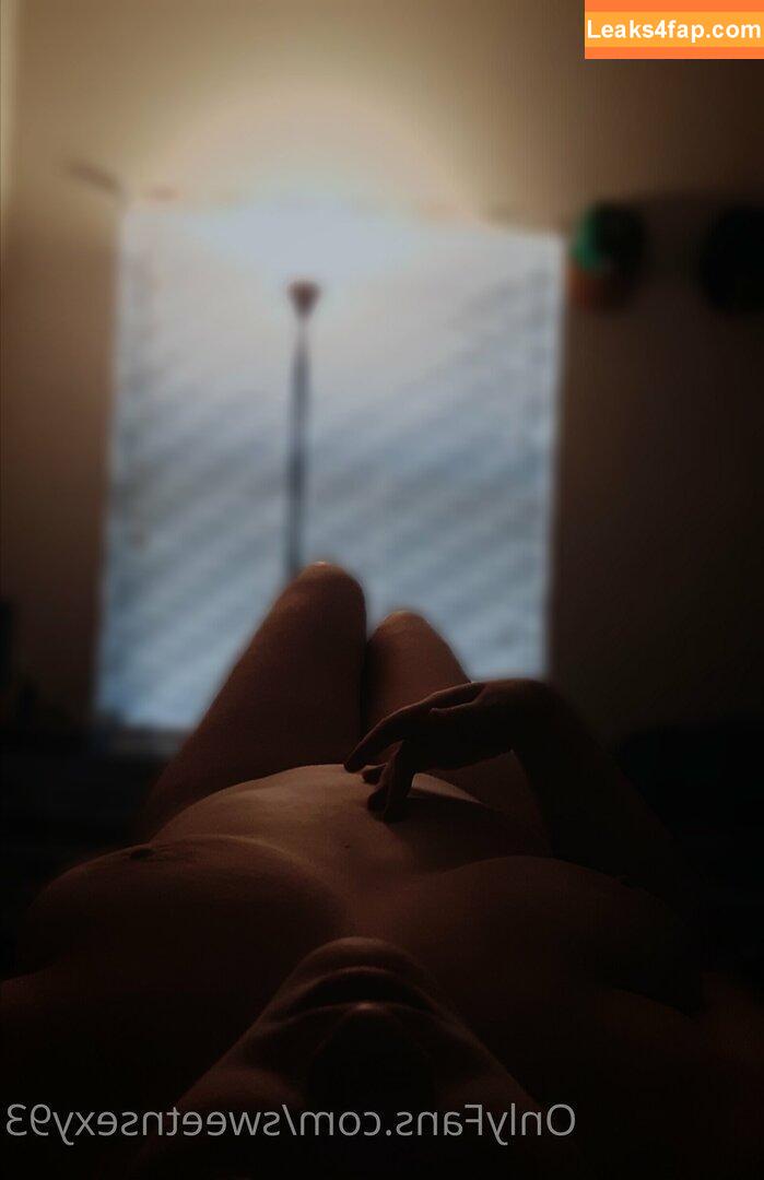sweetnsexy93 /  leaked photo photo #0090
