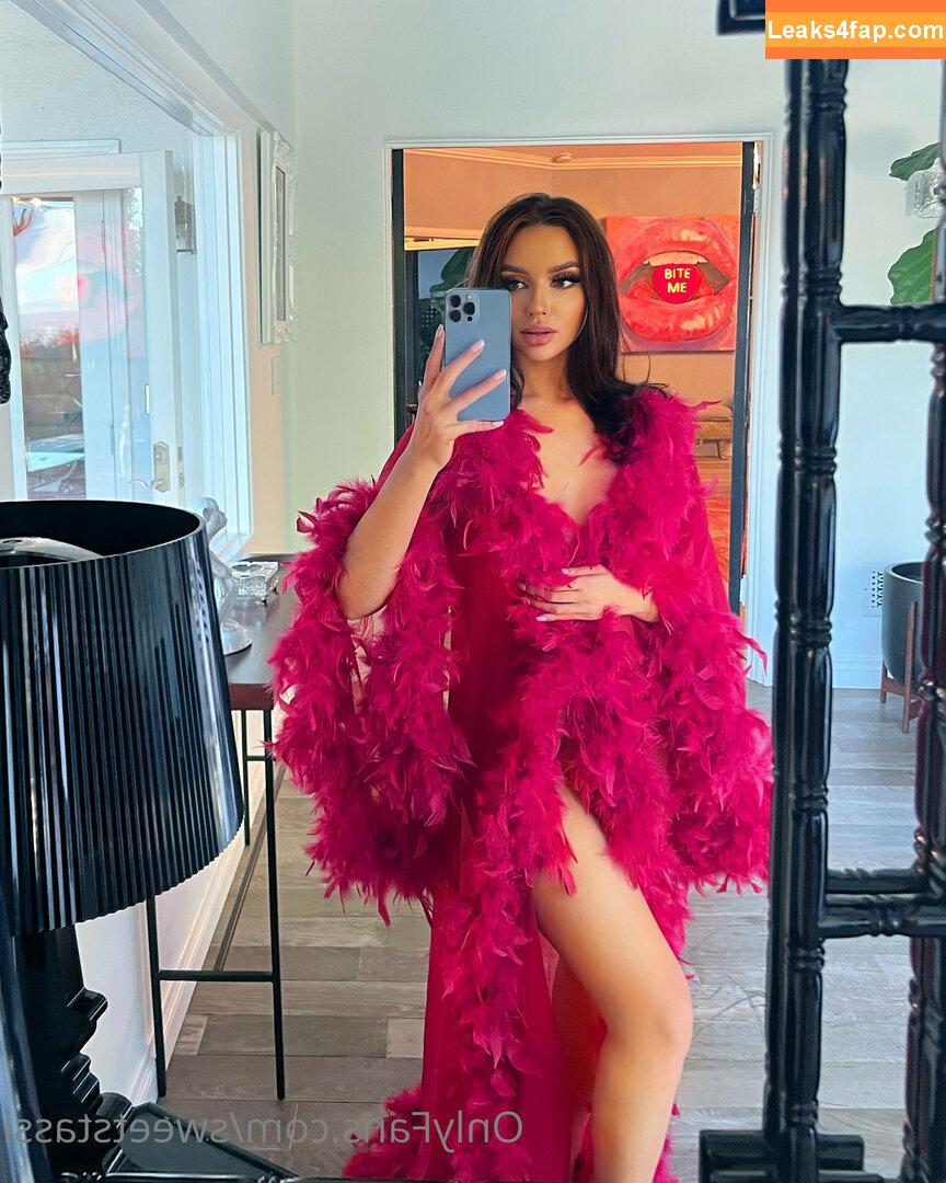 sweetstassi / Bikini Barista leaked photo photo #0078