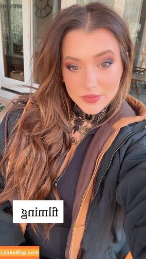 SweetTails photo #0064